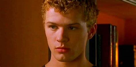 Ryan Phillippe Knows His Bare Butt in ‘Cruel ...